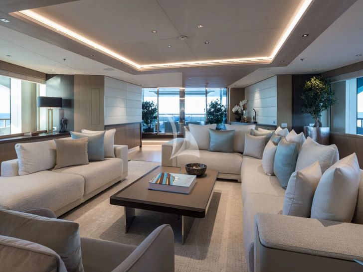 ARTISAN Benetti 63m - main saloon ARTISAN Benetti 63m - main saloon