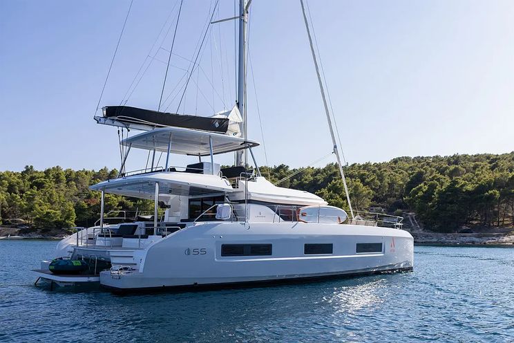 Charter Yacht ARTISAN - Lagoon 55 - 5 Cabins - Split - Dubrovnik - Hvar - Croatia