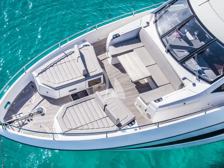 ASCEND Sunseeker Foredeck ASCEND Sunseeker Foredeck