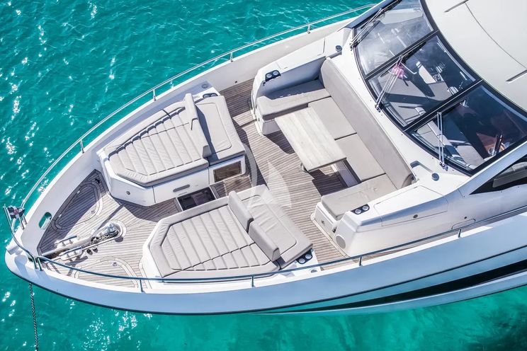 Charter Yacht ASCEND - Sunseeker 23m - 4 Cabins - Split - Dubrovnik - Hvar - Croatia