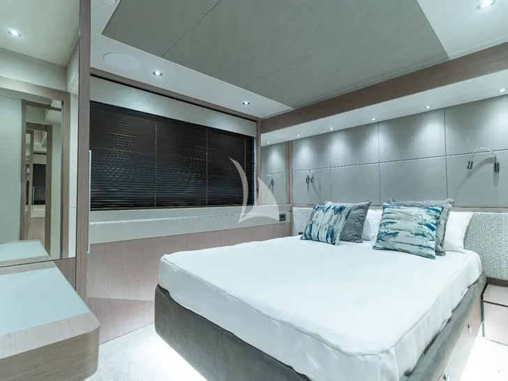ASCEND Sunseeker 23m - VIP cabin 2 ASCEND Sunseeker 23m - VIP cabin 2