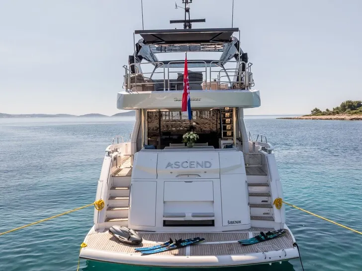 ASCEND Sunseeker 23m - aft deck ASCEND Sunseeker 23m - aft deck