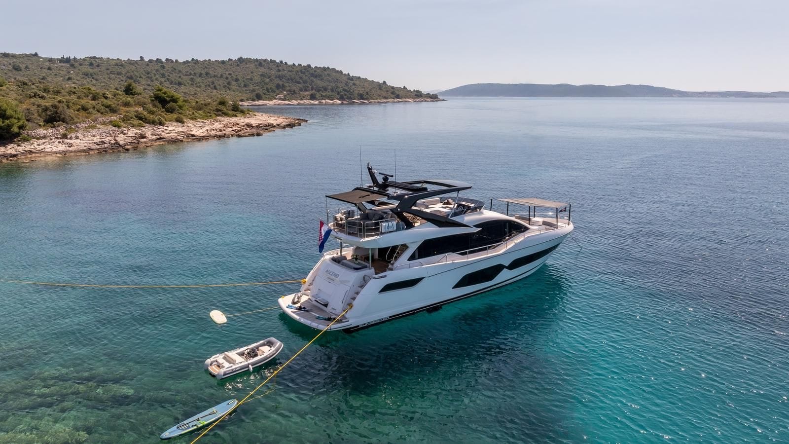 Charter Yacht ASCEND - Sunseeker 23m - 4 Cabins - Split - Dubrovnik - Hvar - Croatia
