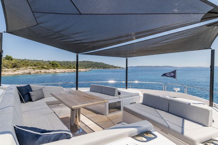 Charter Yacht ASCEND - Sunseeker 23m - 4 Cabins - Split - Dubrovnik - Hvar - Croatia