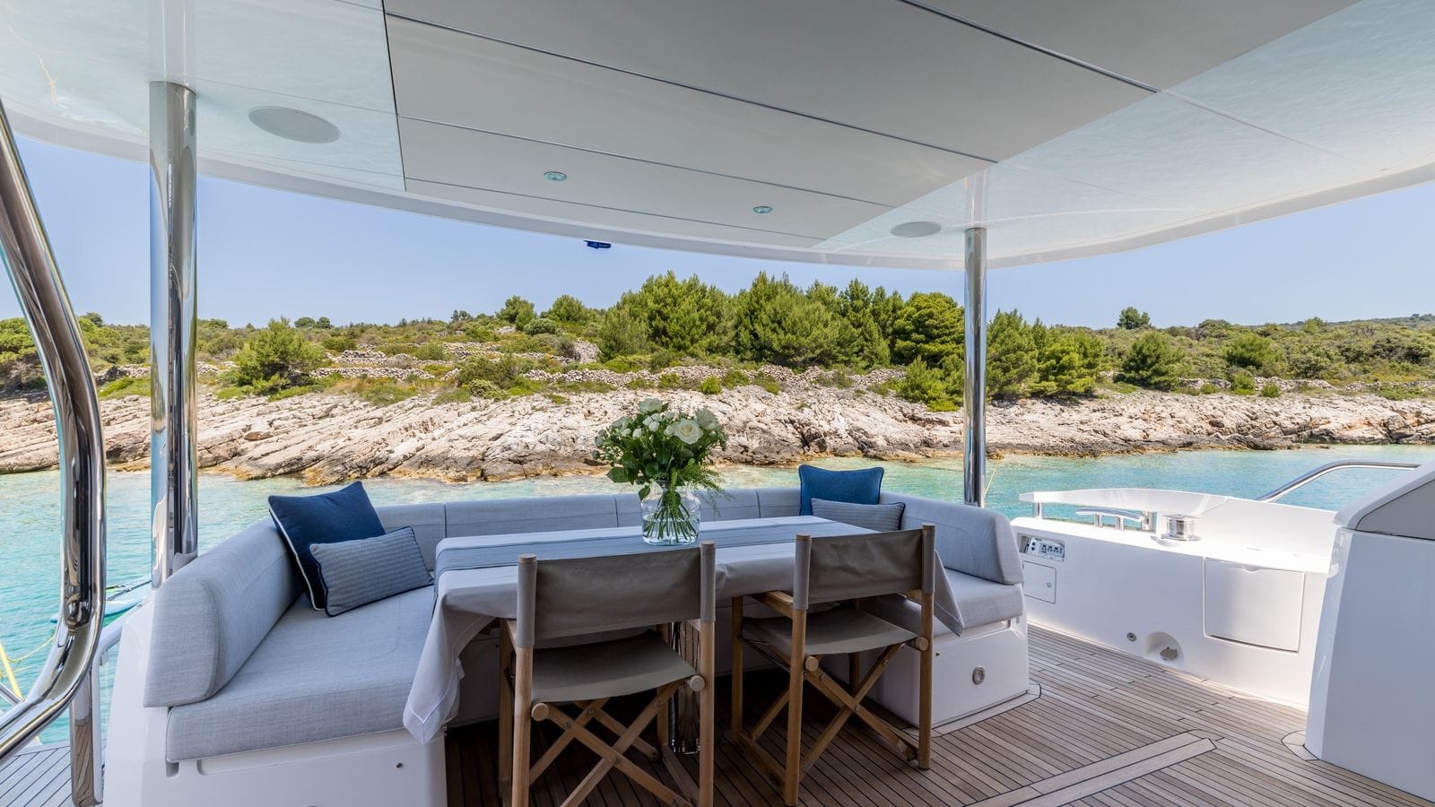 Charter Yacht ASCEND - Sunseeker 23m - 4 Cabins - Split - Dubrovnik - Hvar - Croatia