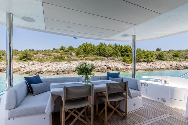 Charter Yacht ASCEND - Sunseeker 23m - 4 Cabins - Split - Dubrovnik - Hvar - Croatia