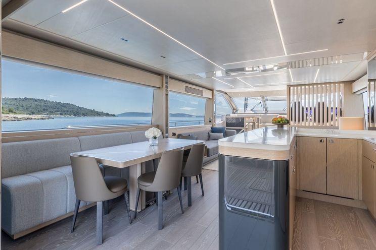 Charter Yacht ASCEND - Sunseeker 23m - 4 Cabins - Split - Dubrovnik - Hvar - Croatia