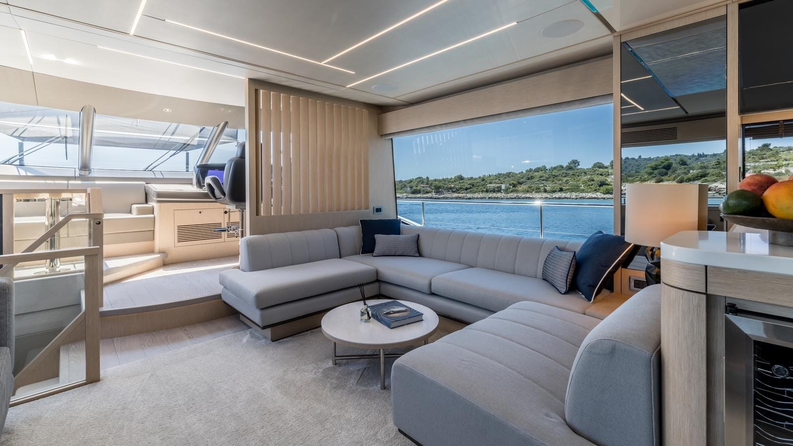 Charter Yacht ASCEND - Sunseeker 23m - 4 Cabins - Split - Dubrovnik - Hvar - Croatia