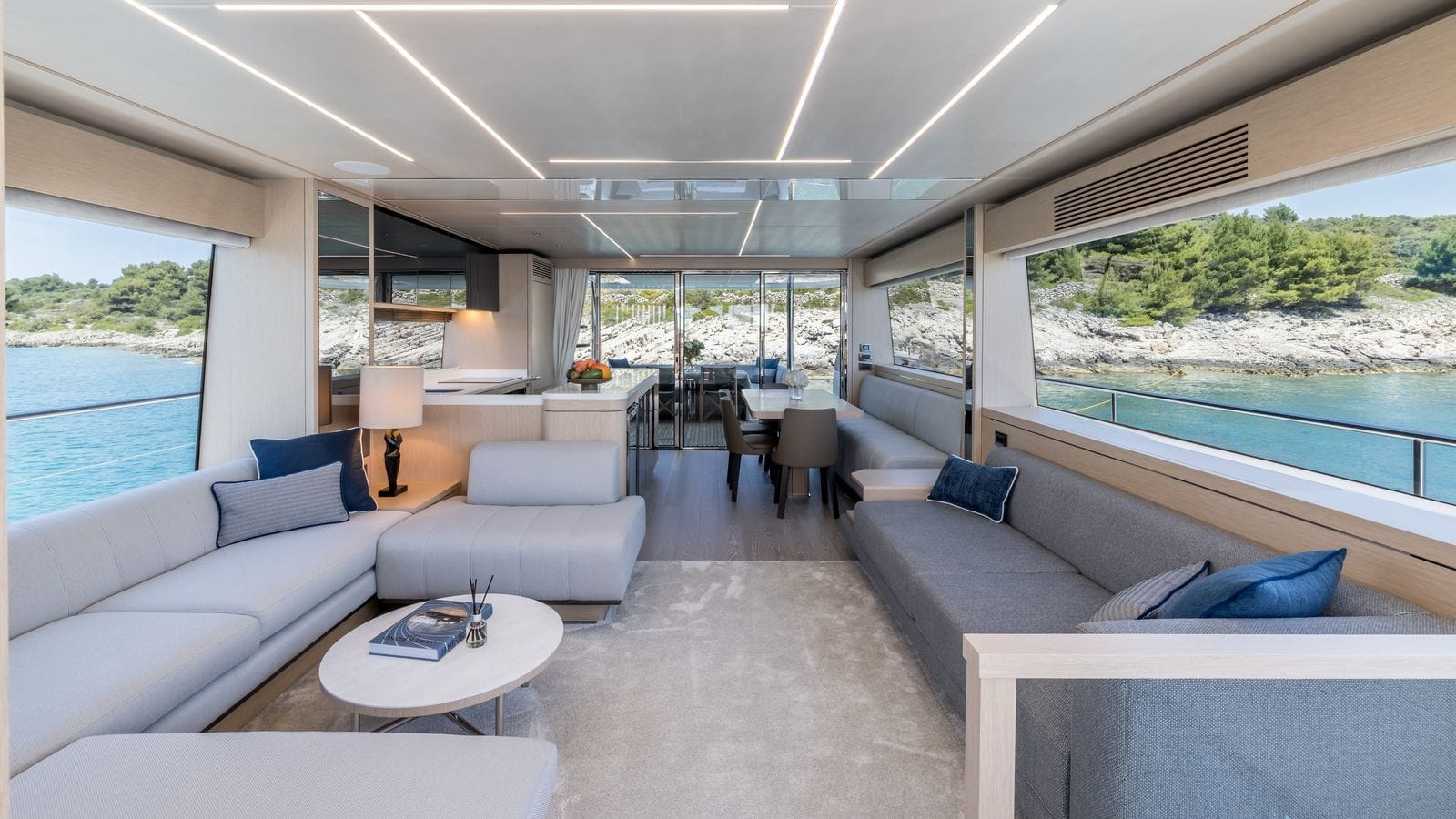 Charter Yacht ASCEND - Sunseeker 23m - 4 Cabins - Split - Dubrovnik - Hvar - Croatia