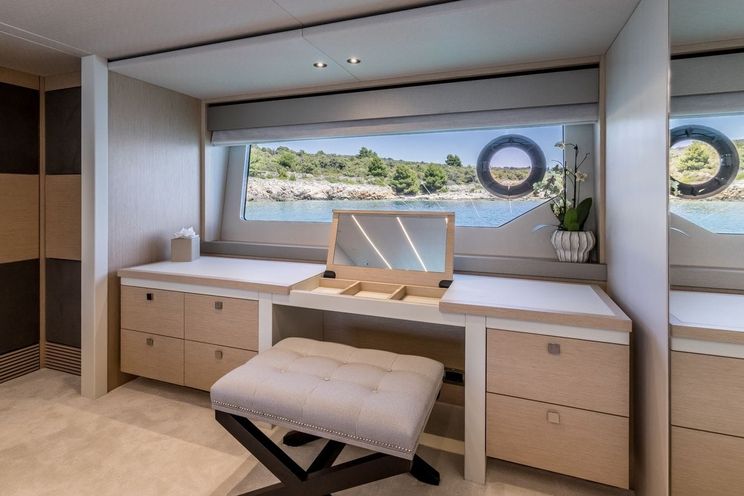 Charter Yacht ASCEND - Sunseeker 23m - 4 Cabins - Split - Dubrovnik - Hvar - Croatia