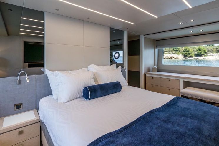 Charter Yacht ASCEND - Sunseeker 23m - 4 Cabins - Split - Dubrovnik - Hvar - Croatia