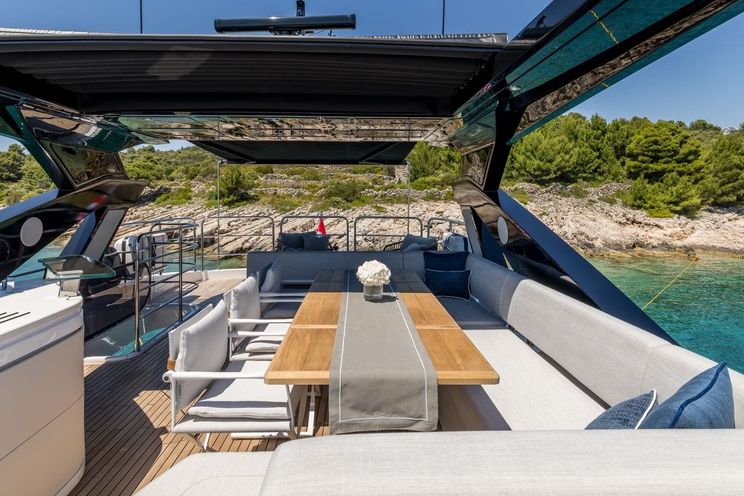 Charter Yacht ASCEND - Sunseeker 23m - 4 Cabins - Split - Dubrovnik - Hvar - Croatia