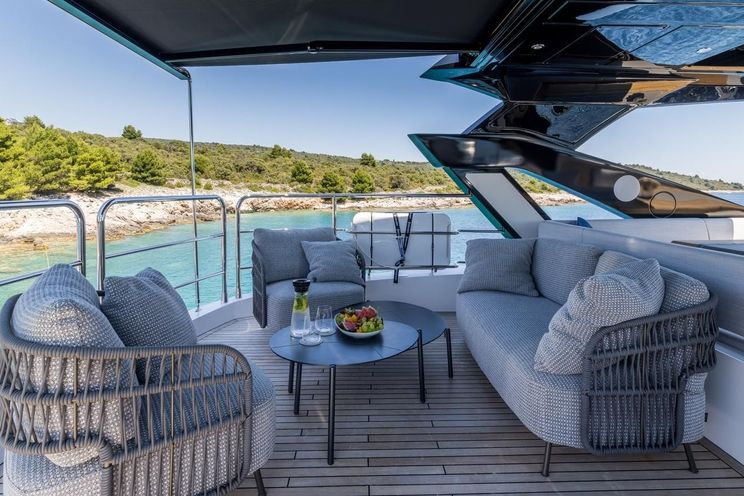 Charter Yacht ASCEND - Sunseeker 23m - 4 Cabins - Split - Dubrovnik - Hvar - Croatia