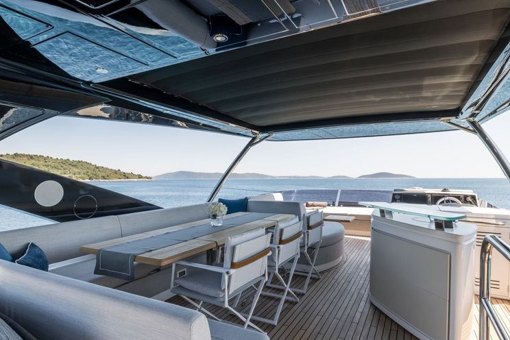 Charter Yacht ASCEND - Sunseeker 23m - 4 Cabins - Split - Dubrovnik - Hvar - Croatia