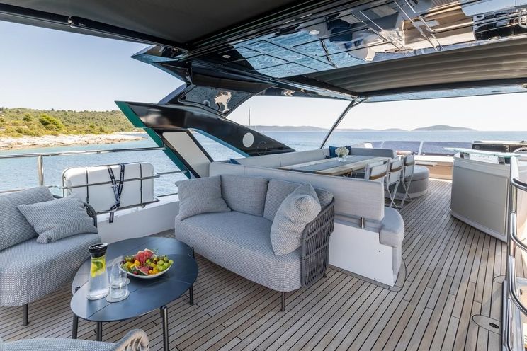 Charter Yacht ASCEND - Sunseeker 23m - 4 Cabins - Split - Dubrovnik - Hvar - Croatia