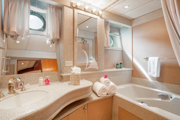 Charter Yacht ASKARI - Sermons 32m - 5 Cabins - Tahiti - French Polynesia