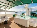 ASKARI Sermons 32m - sundeck jacuzzi and sunbathing area ASKARI Sermons 32m - sundeck jacuzzi and sunbathing area