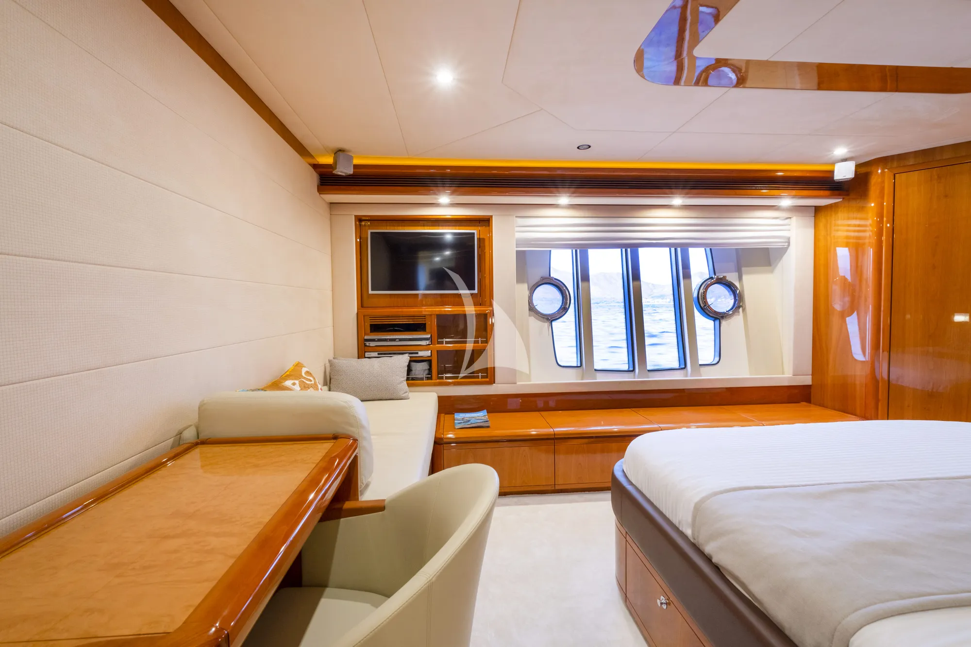 Charter Yacht ASTARTE - Ferretti 83 - 4 Cabins - Athens - Mykonos - Paros - Cyclades - Greece