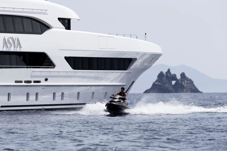 Charter Yacht ASYA - Heesen 47m - 5 Cabins - Amalfi Coast - St Tropez - Naples - Sicily - Monaco - Cannes- Sardinia