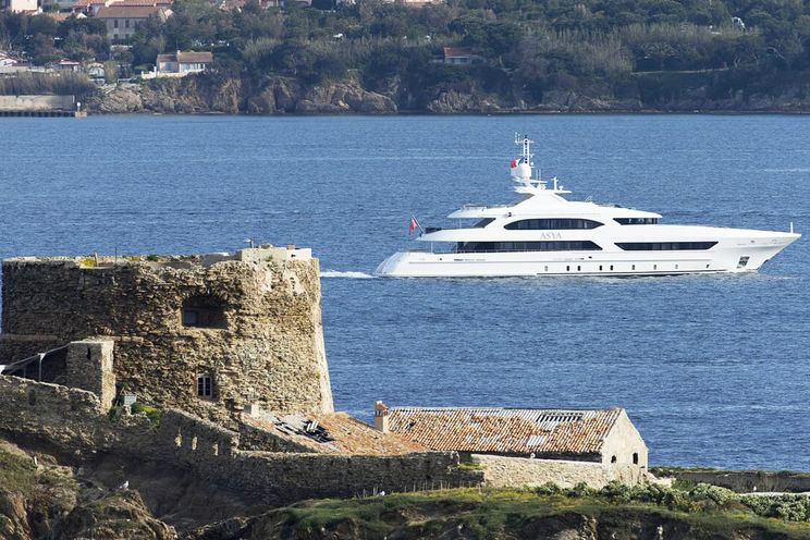 Charter Yacht ASYA - Heesen 47m - 5 Cabins - Amalfi Coast - St Tropez - Naples - Sicily - Monaco - Cannes- Sardinia