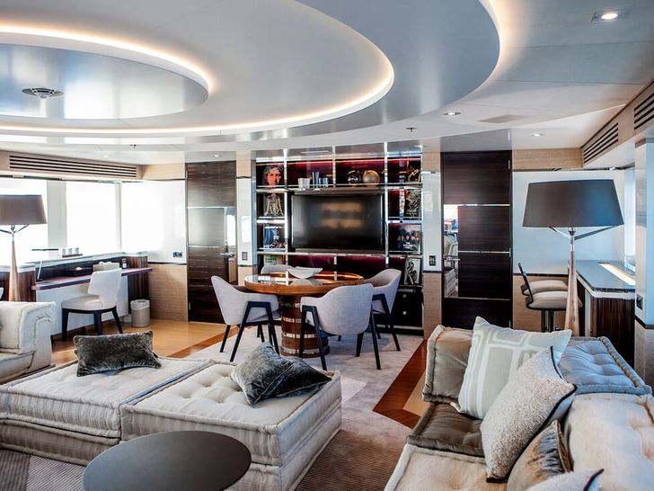 ASYA Heesen 74m day saloon table ASYA Heesen 74m day saloon table