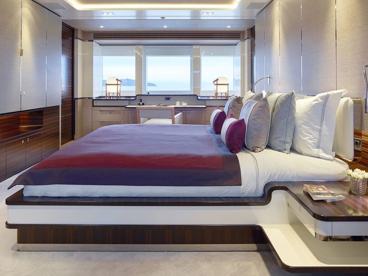 ASYA Heesen 74m master cabin ASYA Heesen 74m master cabin