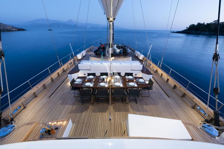 Charter Yacht ATLANTIKA - CNT Castagnola 40m - 5 Cabins - Athens - Mykonos - Paros - Cyclades