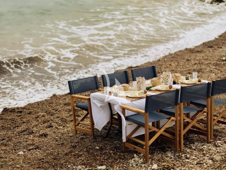 ATLAS Lurssen 74m - beach set up ATLAS Lurssen 74m - beach set up