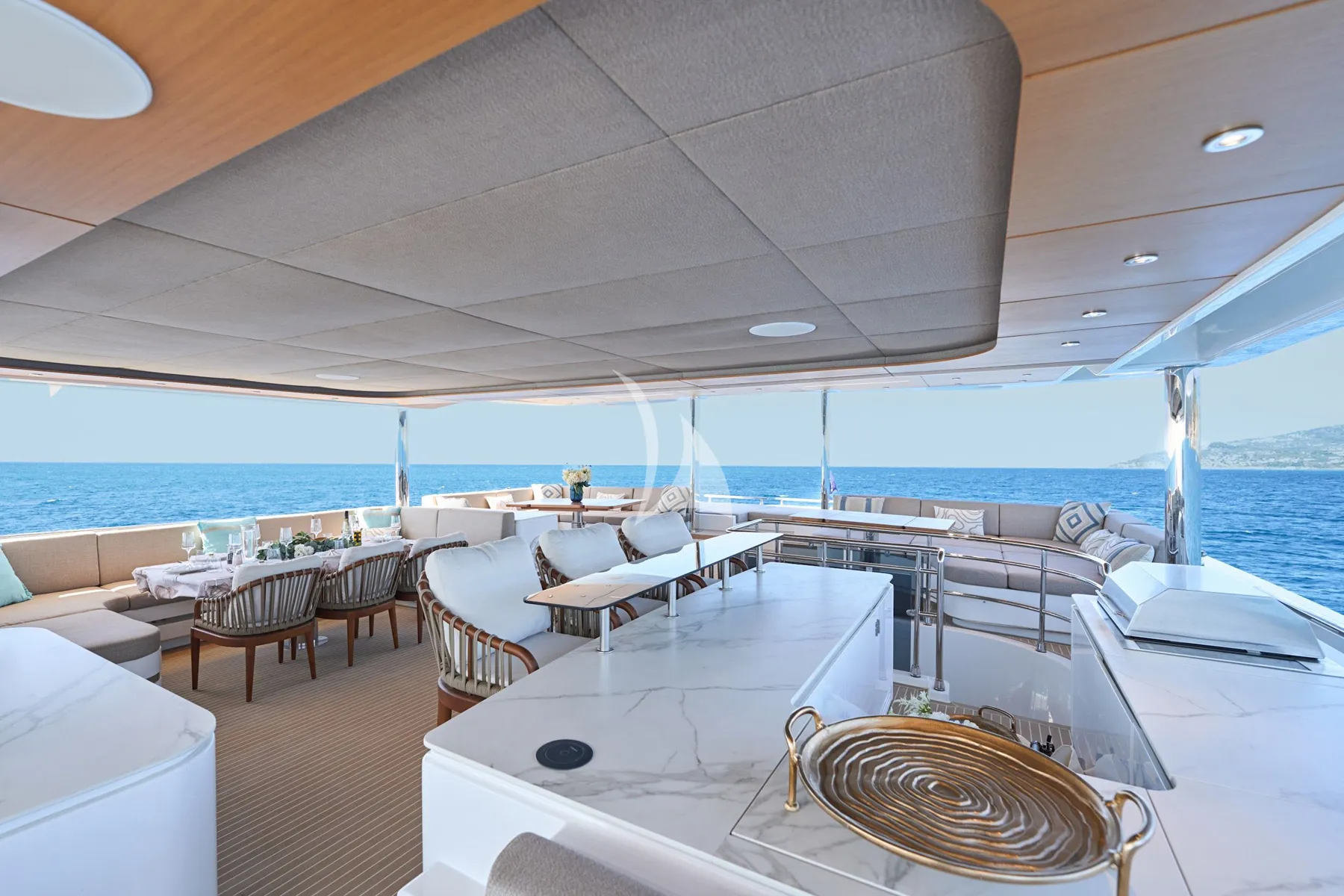 Charter Yacht ATRAVERSIA - VisionF E-Cat 80 - 4 Cabins - Cannes - St Tropez - Nice - Antibes - French Riviera