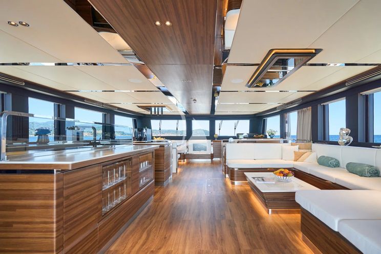Charter Yacht ATRAVERSIA - VisionF E-Cat 80 - 4 Cabins - Cannes - St Tropez - Nice - Antibes - French Riviera