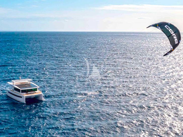 ATRAVERSIA Silent Yacht Kite ATRAVERSIA Silent Yacht Kite