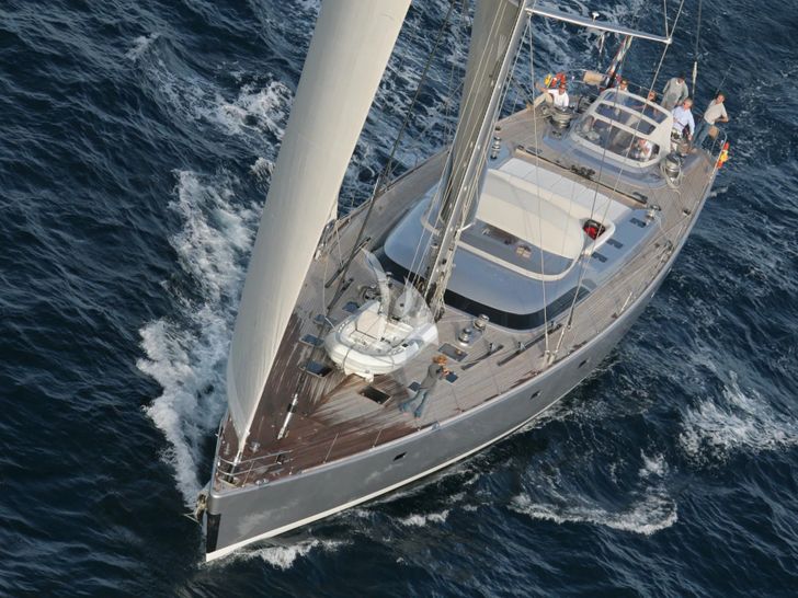 ATTIMO CMN 31m - sailing front view ATTIMO CMN 31m - sailing front view