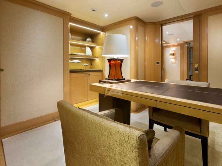 AUDACES - Sunrise Yacht 147,study or work area