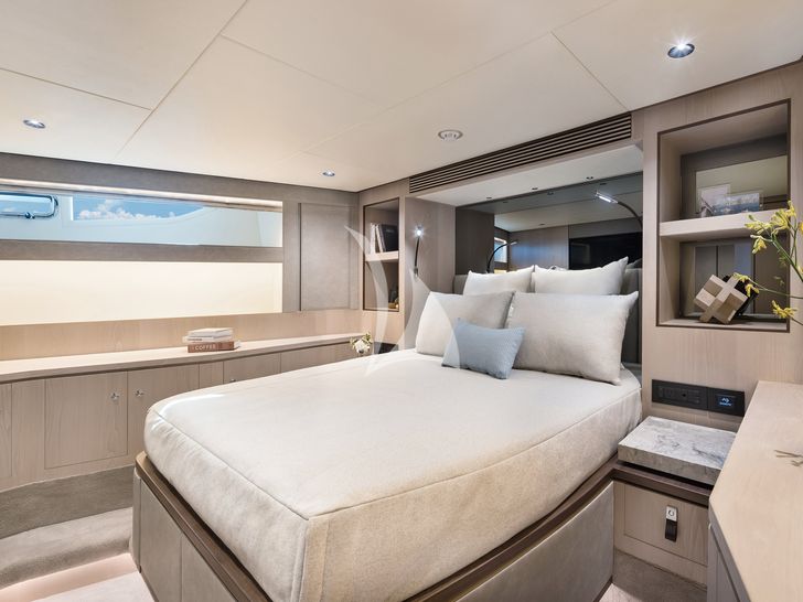 AURA Horizon 90 VIP cabin 3 AURA Horizon 90 VIP cabin 3