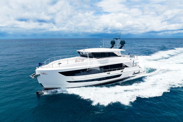 Charter Yacht AURA - Horizon 90 - 5 Cabins - Sydney - Whitsunday Islands - East Coast Australia