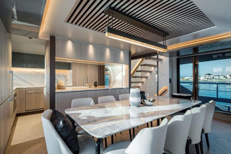 Charter Yacht AURA - Horizon 90 - 5 Cabins - Sydney - Whitsunday Islands - East Coast Australia