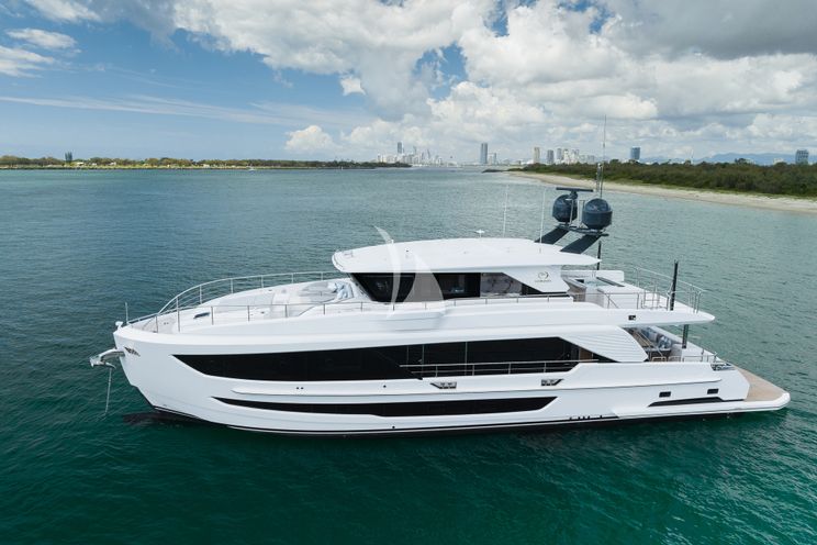 Charter Yacht AURA - Horizon 90 - 5 Cabins - Sydney - Whitsunday Islands - East Coast Australia