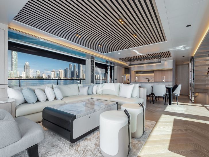 AURA Horizon 90 saloon seating AURA Horizon 90 saloon seating