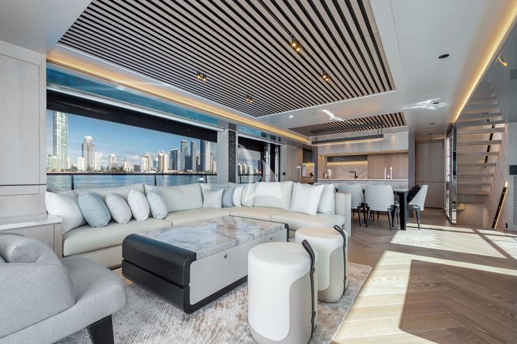 Charter Yacht AURA - Horizon 90 - 5 Cabins - Sydney - Whitsunday Islands - East Coast Australia