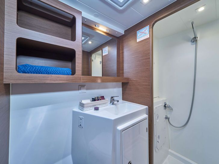 AURA Lagoon 42 forward double cabin AURA Lagoon 42 forward double cabin