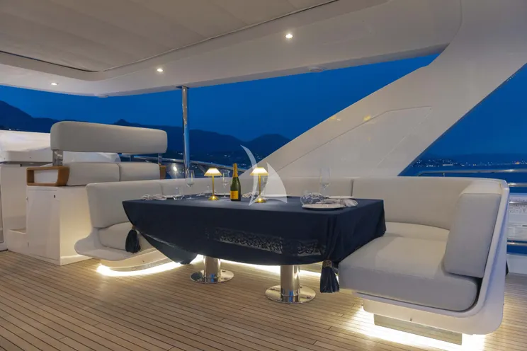 Charter Yacht AURA - Azimut Grande 27m - 5 Cabins - Cannes - Monaco - St Tropez - Nice - Antibes - The French Riviera