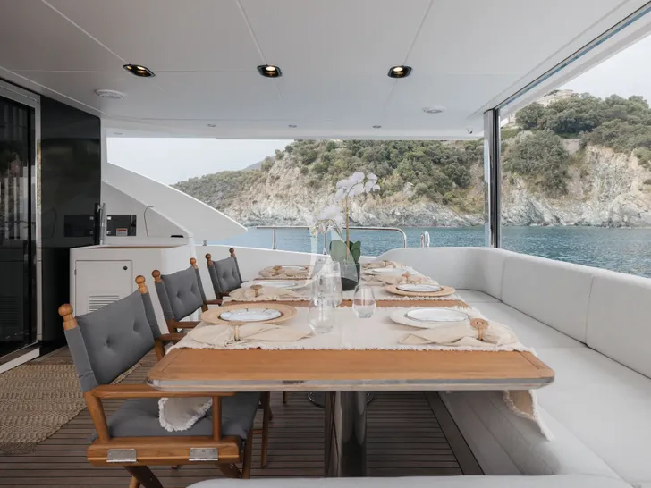 AURA Azimut Grande 27m - main aft deck alfresco dining area AURA Azimut Grande 27m - main aft deck alfresco dining area