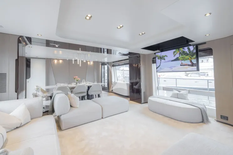 Charter Yacht AURA - Azimut Grande 27m - 5 Cabins - Cannes - Monaco - St Tropez - Nice - Antibes - The French Riviera