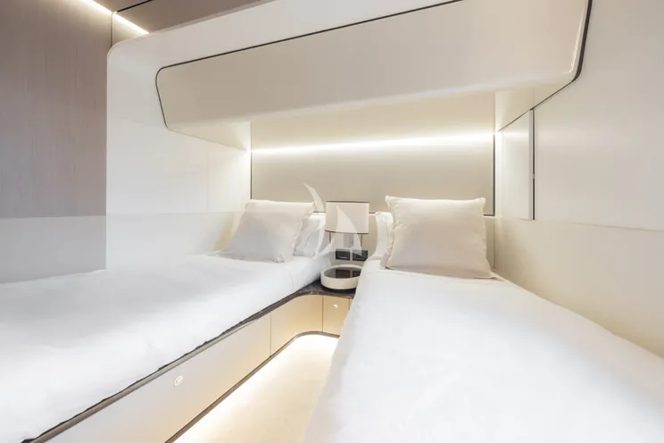 Charter Yacht AURA - Azimut Grande 27m - 5 Cabins - Cannes - Monaco - St Tropez - Nice - Antibes - The French Riviera