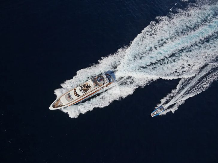 AURELIA Heesen 3700 - aerial shot AURELIA Heesen 3700 - aerial shot