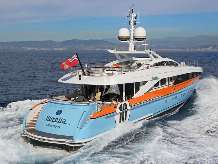 AURELIA Heesen 3700 - aft shot AURELIA Heesen 3700 - aft shot