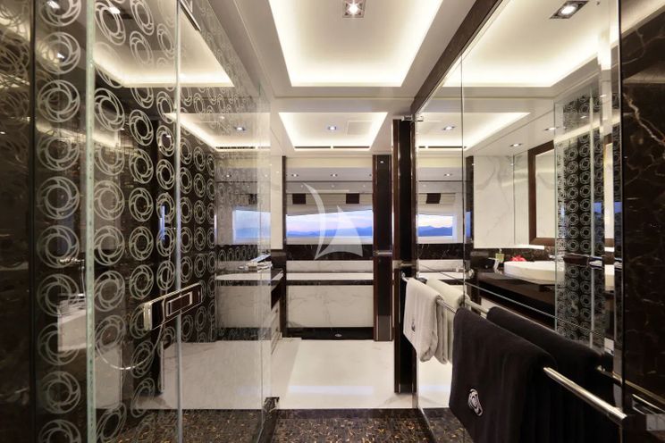 Charter Yacht AURELIA - Heesen 3700 - 4 Cabins - Cannes - St Tropez - Nice - French Riviera - Monaco