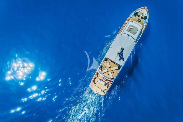 Charter Yacht AURIANE - Broward Marine 30m - 3 Cabins - Split - Dubrovnik - Sibenik - Hvar - Croatia