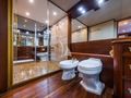 AURIANE Broward Marine 30m - master cabin bathroom toilet AURIANE Broward Marine 30m - master cabin bathroom toilet