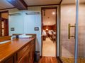 AURIANE Broward Marine 30m - twin cabin bathroom AURIANE Broward Marine 30m - twin cabin bathroom